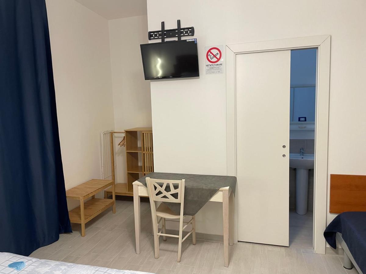 B&B Del Corso - Affittacamere Giulianova Zewnętrze zdjęcie